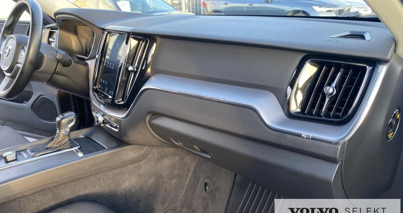 Volvo XC 60 cena 129900 przebieg: 145800, rok produkcji 2018 z Wąsosz małe 326